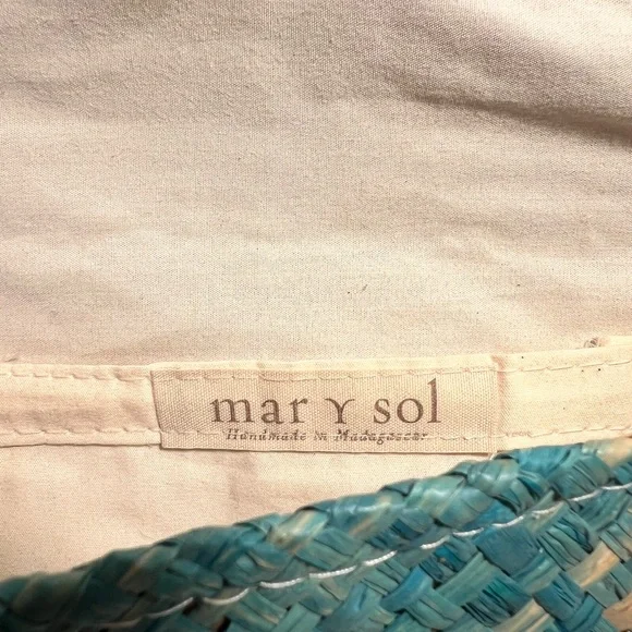 Mar Y Sol Woven Clutch with Blue and Tan Pattern - Picture 8 of 16